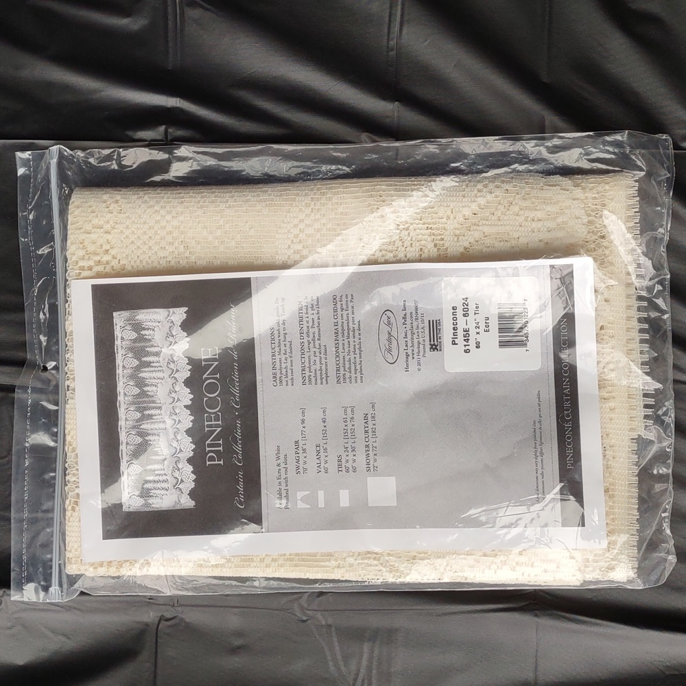 Heritage Lace Pinecone Lace Tier in Ecru